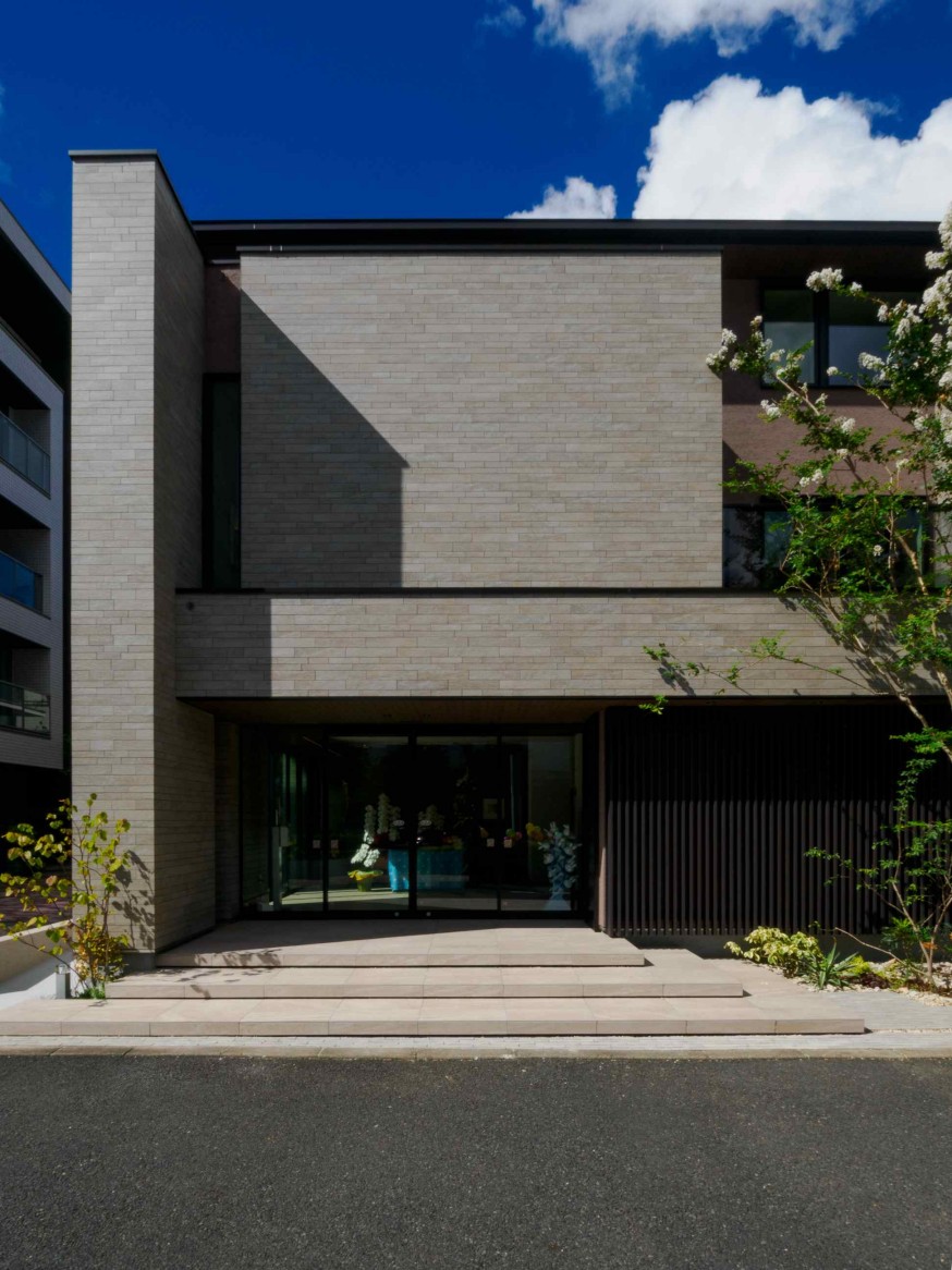 {info.field_group_lang.thumb4.post_other_value_format.alt[$k]}