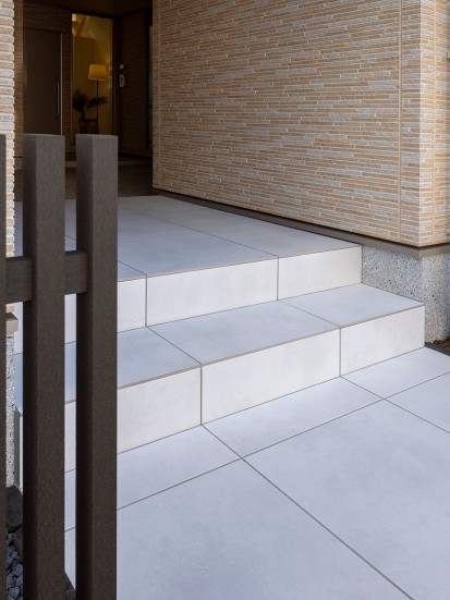 {info.field_group_lang.thumb4.post_other_value_format.alt[$k]}