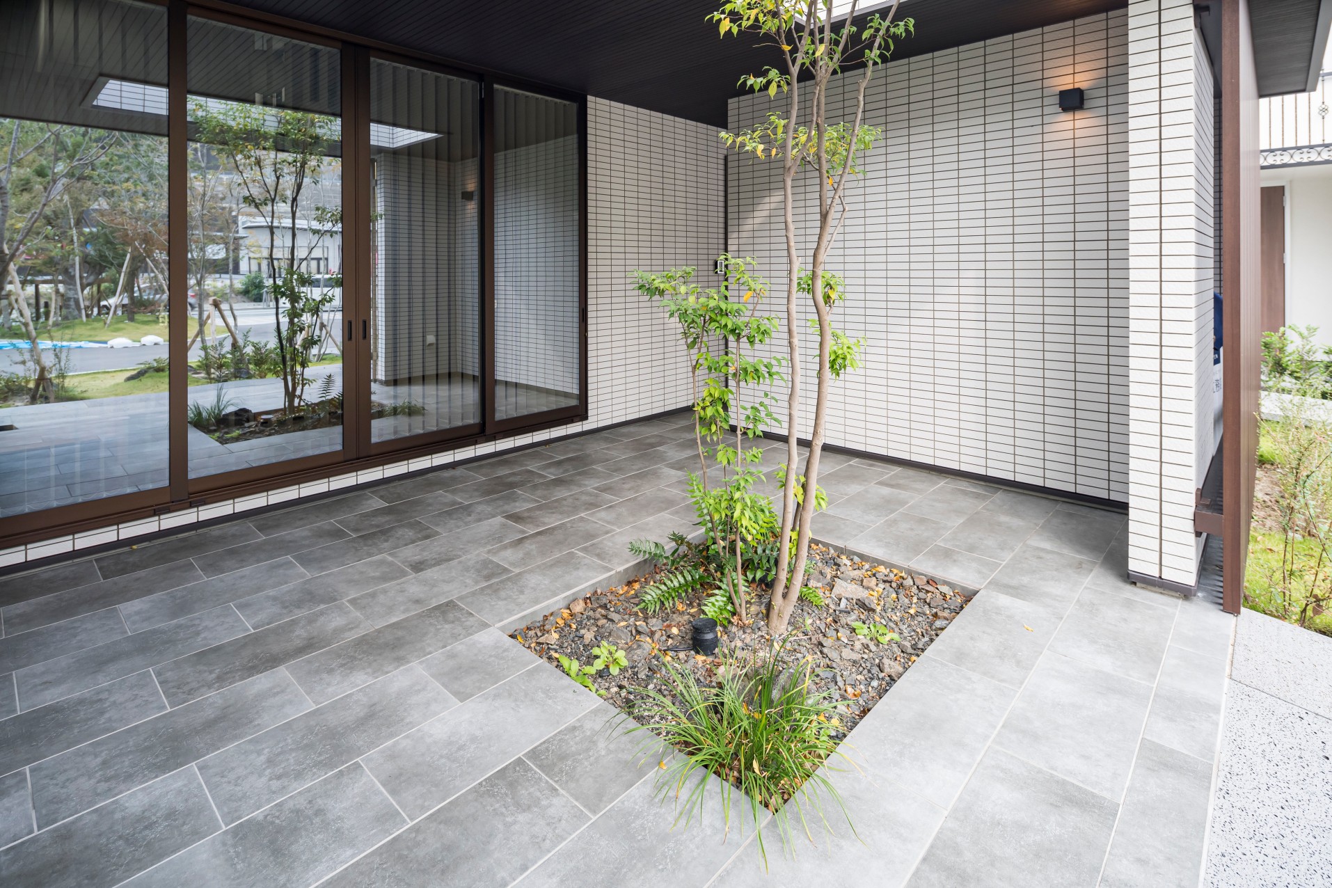 {info.field_group_lang.thumb4.post_other_value_format.alt[$k]}