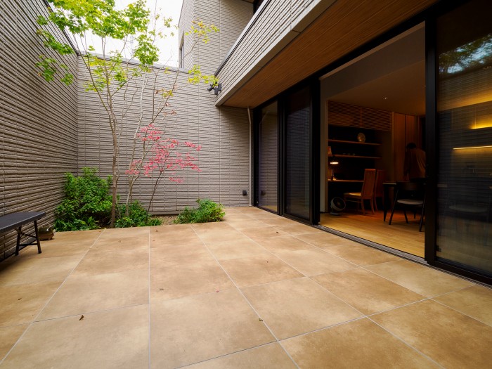 {info.field_group_lang.thumb4.post_other_value_format.alt[$k]}