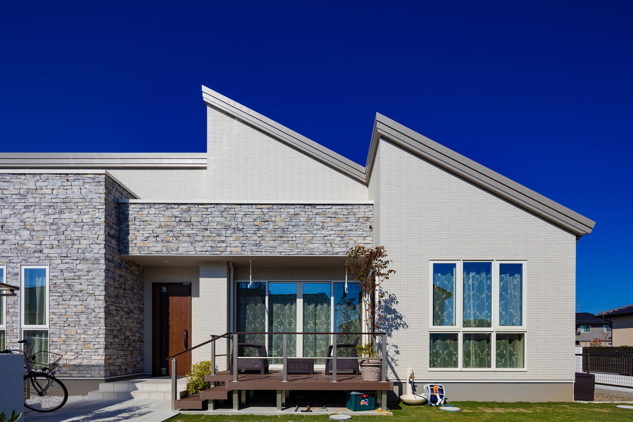 {info.field_group_lang.thumb4.post_other_value_format.alt[$k]}