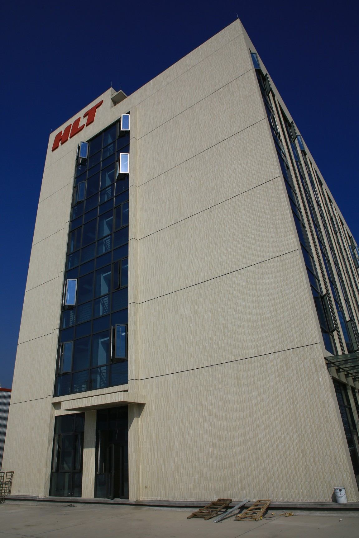 {info.field_group_lang.thumb4.post_other_value_format.alt[$k]}