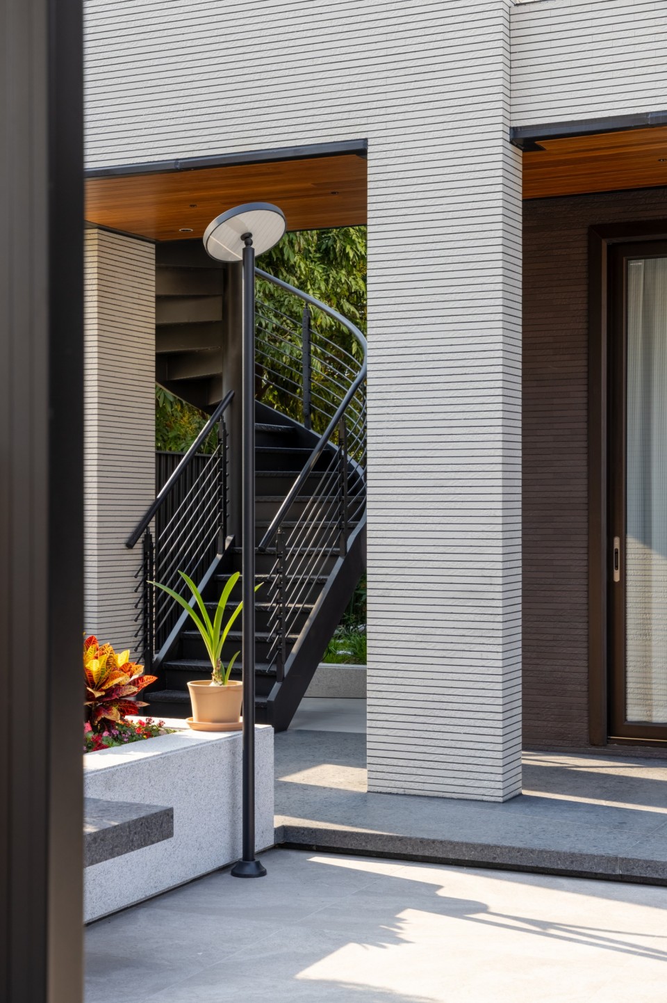 {info.field_group_lang.thumb4.post_other_value_format.alt[$k]}