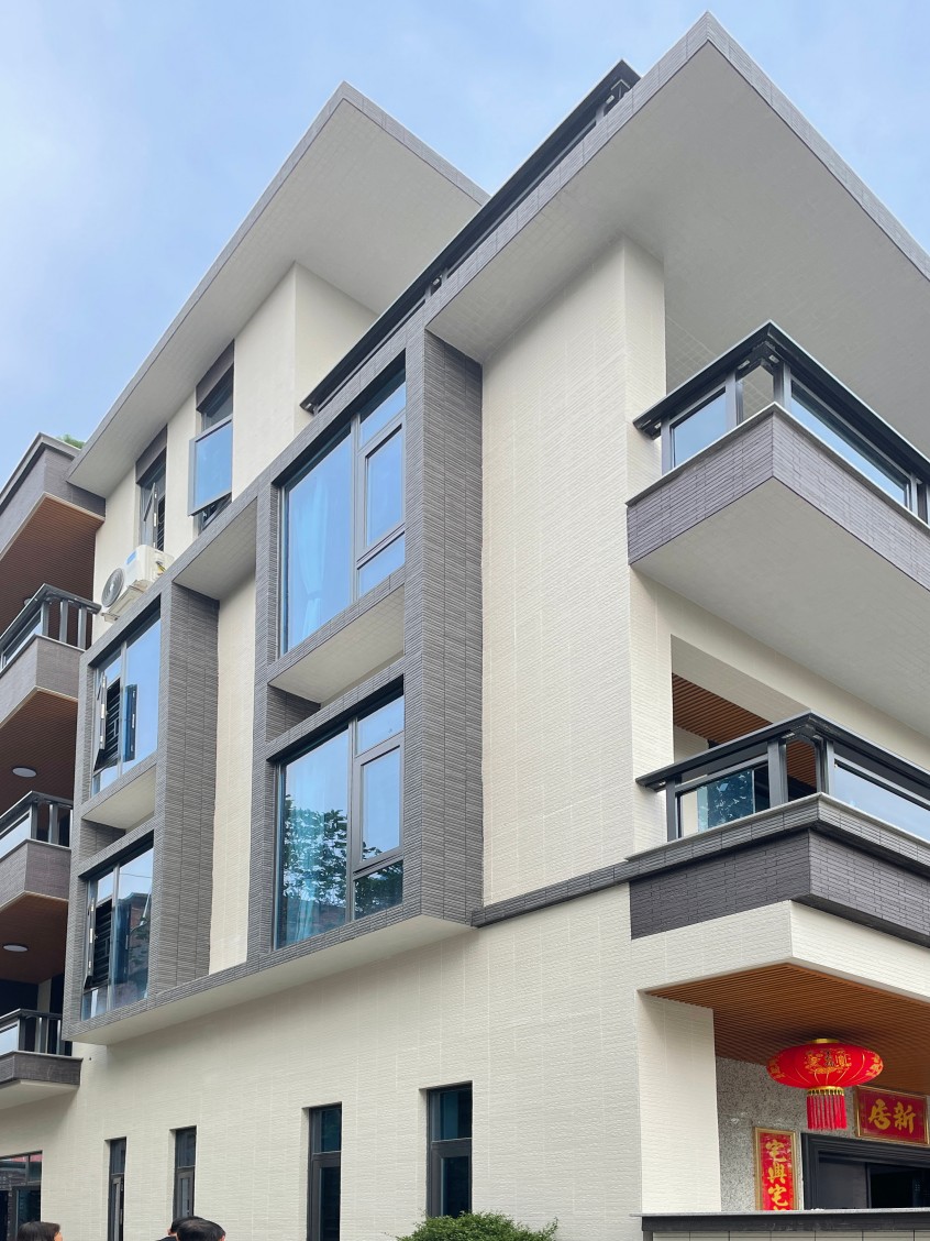 {info.field_group_lang.thumb4.post_other_value_format.alt[$k]}