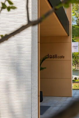 {info.field_group_lang.thumb4.post_other_value_format.alt[$k]}