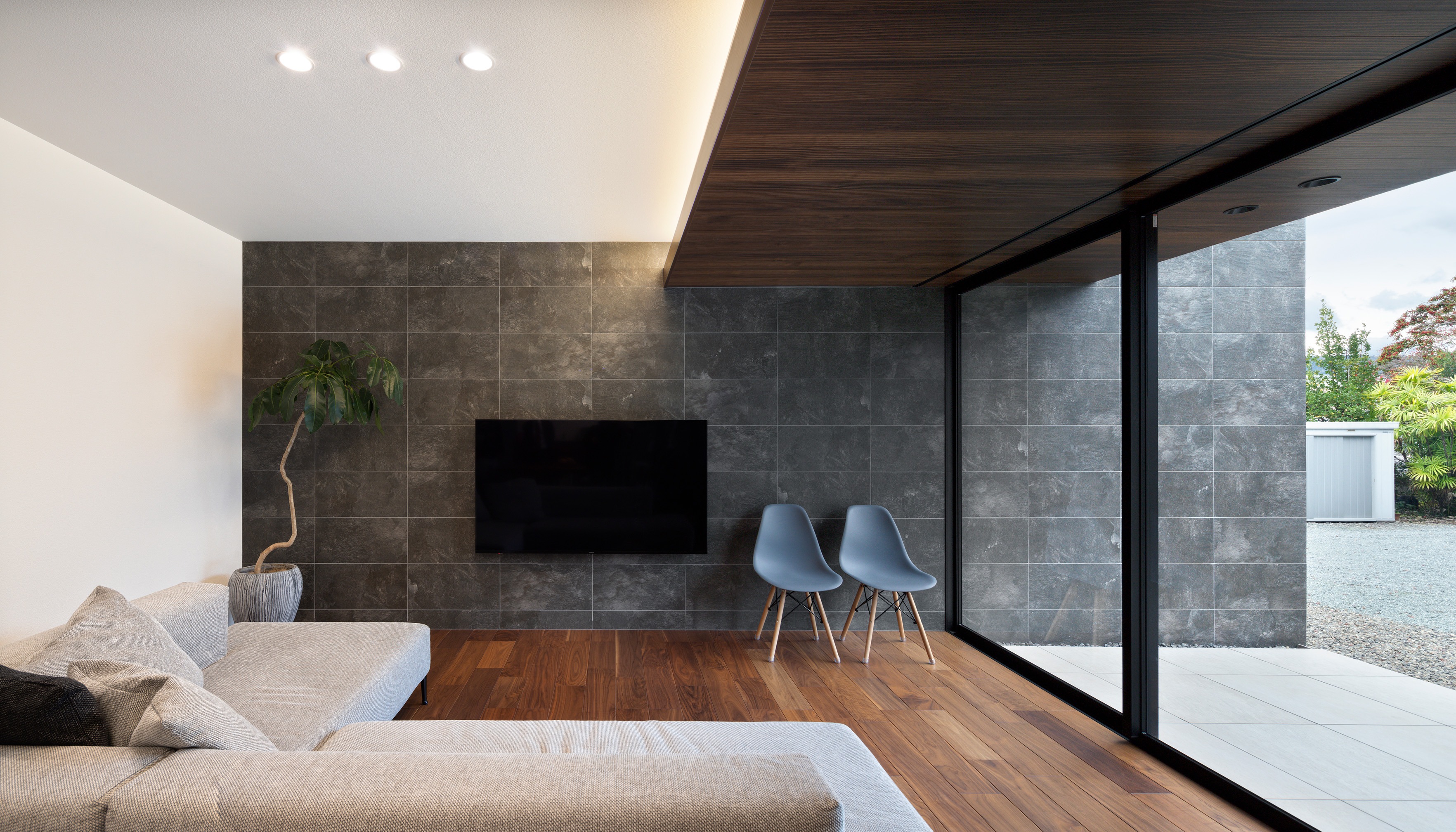 {info.field_group_lang.thumb4.post_other_value_format.alt[$k]}